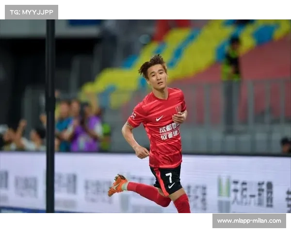 韦世豪提前复出助成都冲冠 归化利好促两将续约稳固核心阵容